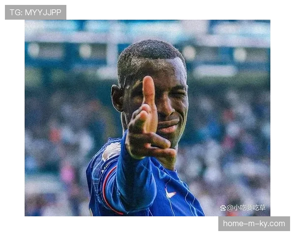 切尔西若昂·佩德罗禁区内触球效率高，八次触球完成三射一传